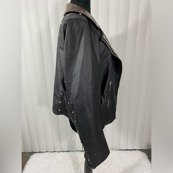 TORRID x BETSEY JOHNSON Leopard Trim Studded Faux Leather Jacket Black Size 1X - Picture 5 of 16
